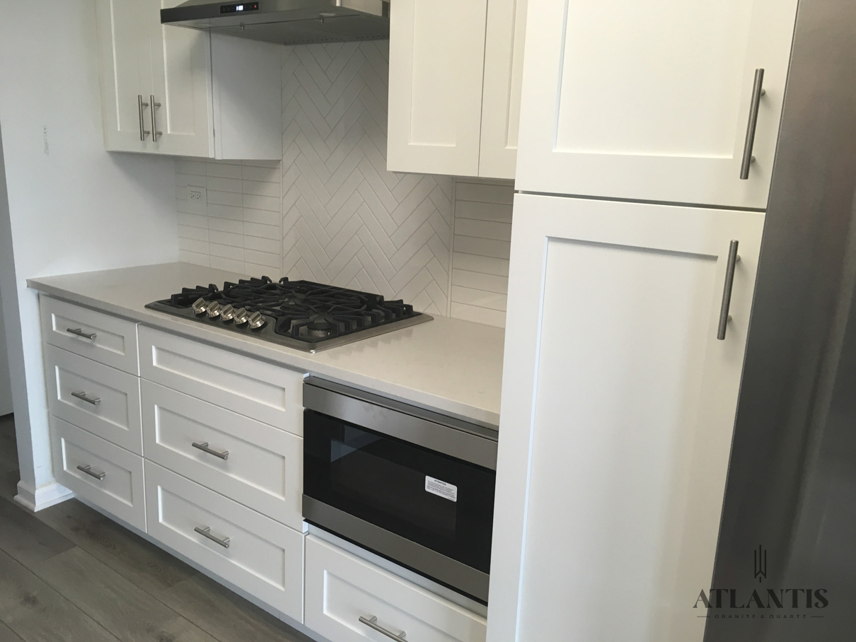 Daltile OQ32 Niagara Quartz Countertop in Lincolnshire, IL kitchen remodel