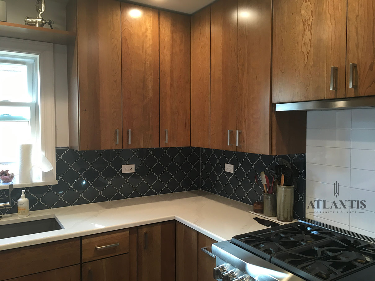 Daltile OQ47 Calacatta Patriotic Quartz Countertop in Chicago by Atlantis Granite & Quartz